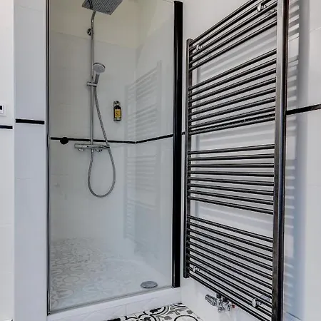 Penzion Design Twenty 20 4*